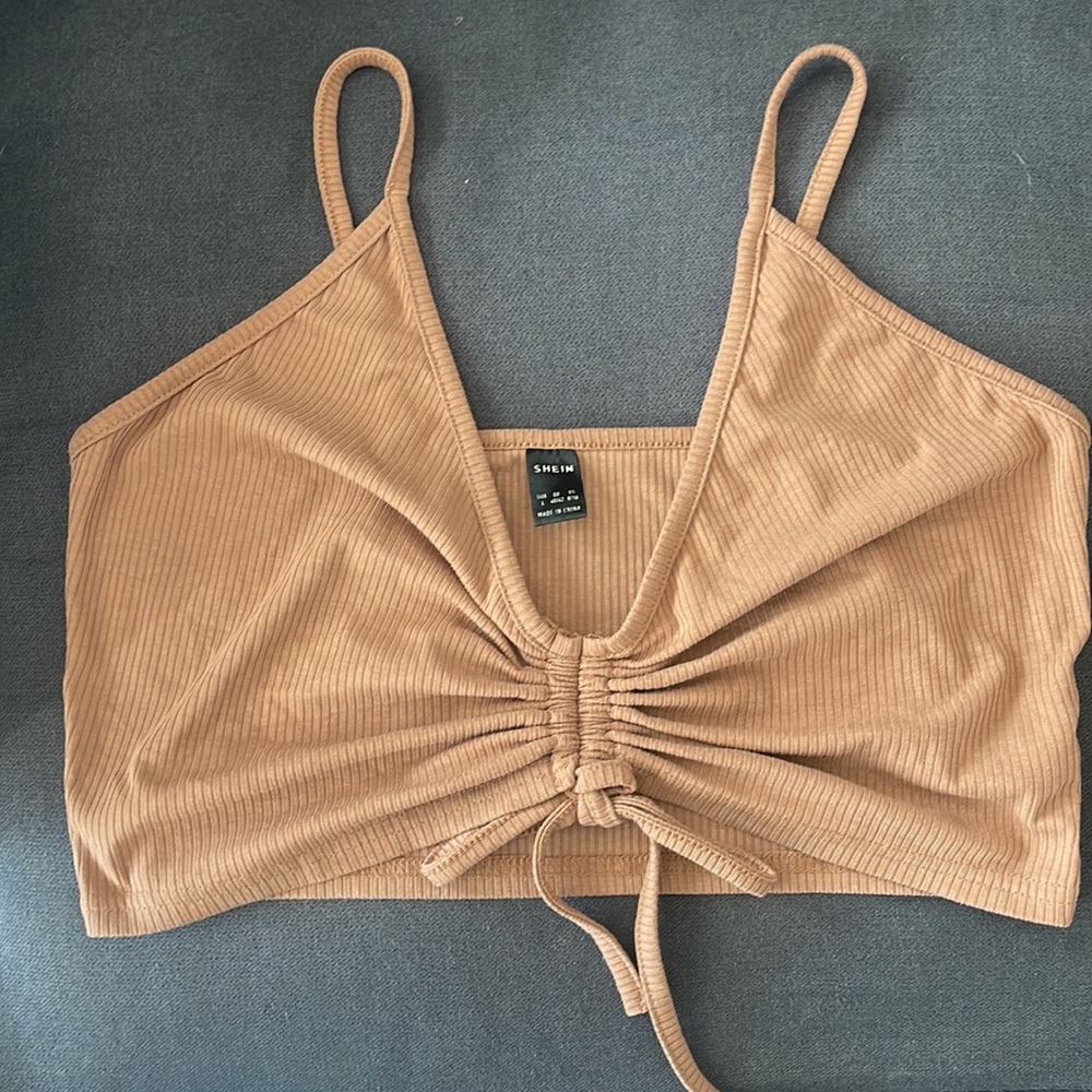 Drawstring Front Crop Cami Top - Picture 2 of 3